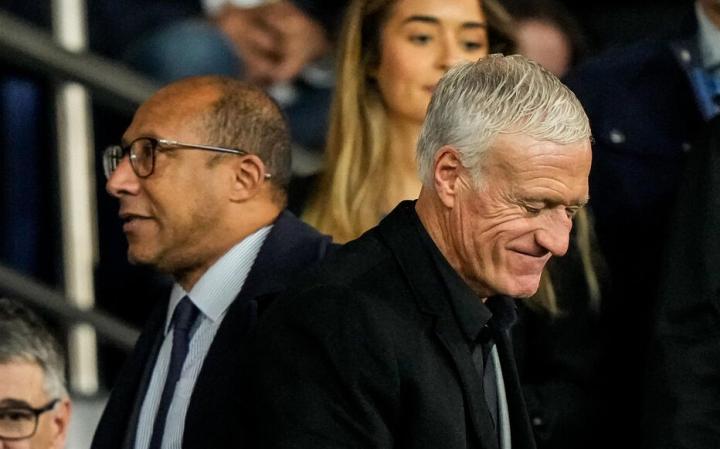  法国足球，传承与期待；德尚时代落幕在即，继任者需承载重任，多方条件缺一不可。 体育新闻