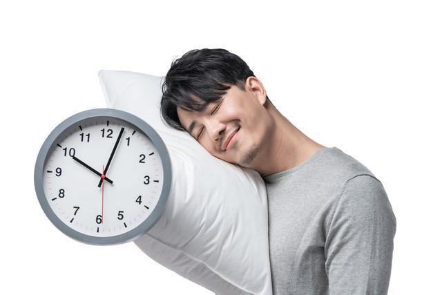  从分子机制到临床干预：系统性拆解带状疱疹病毒再激活的五重驱动 健康养生